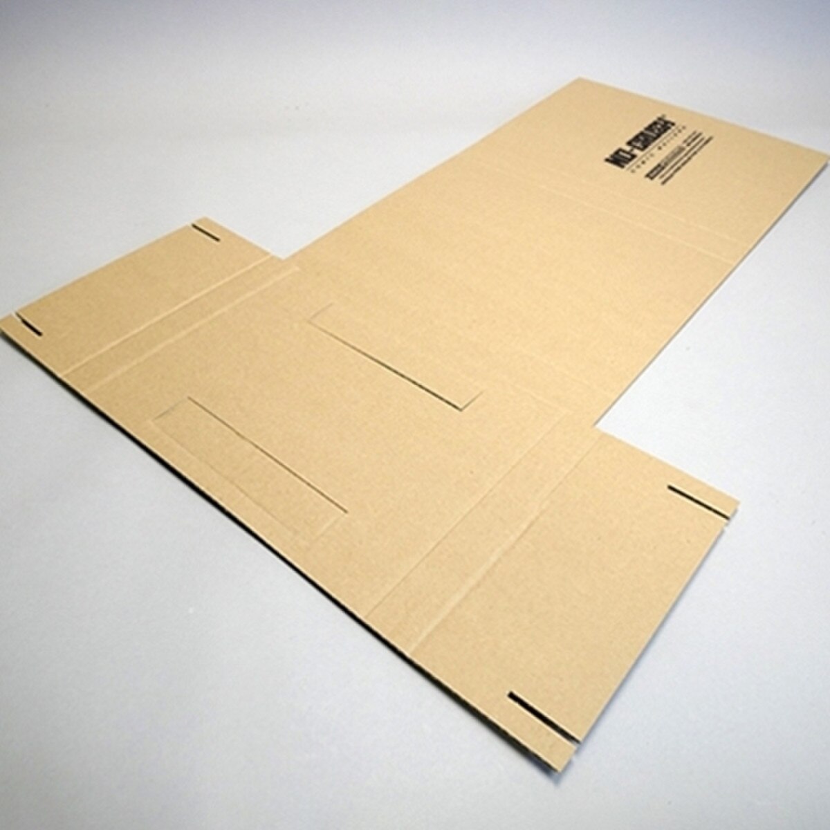 Crush-free mailing for 3-4 comics.